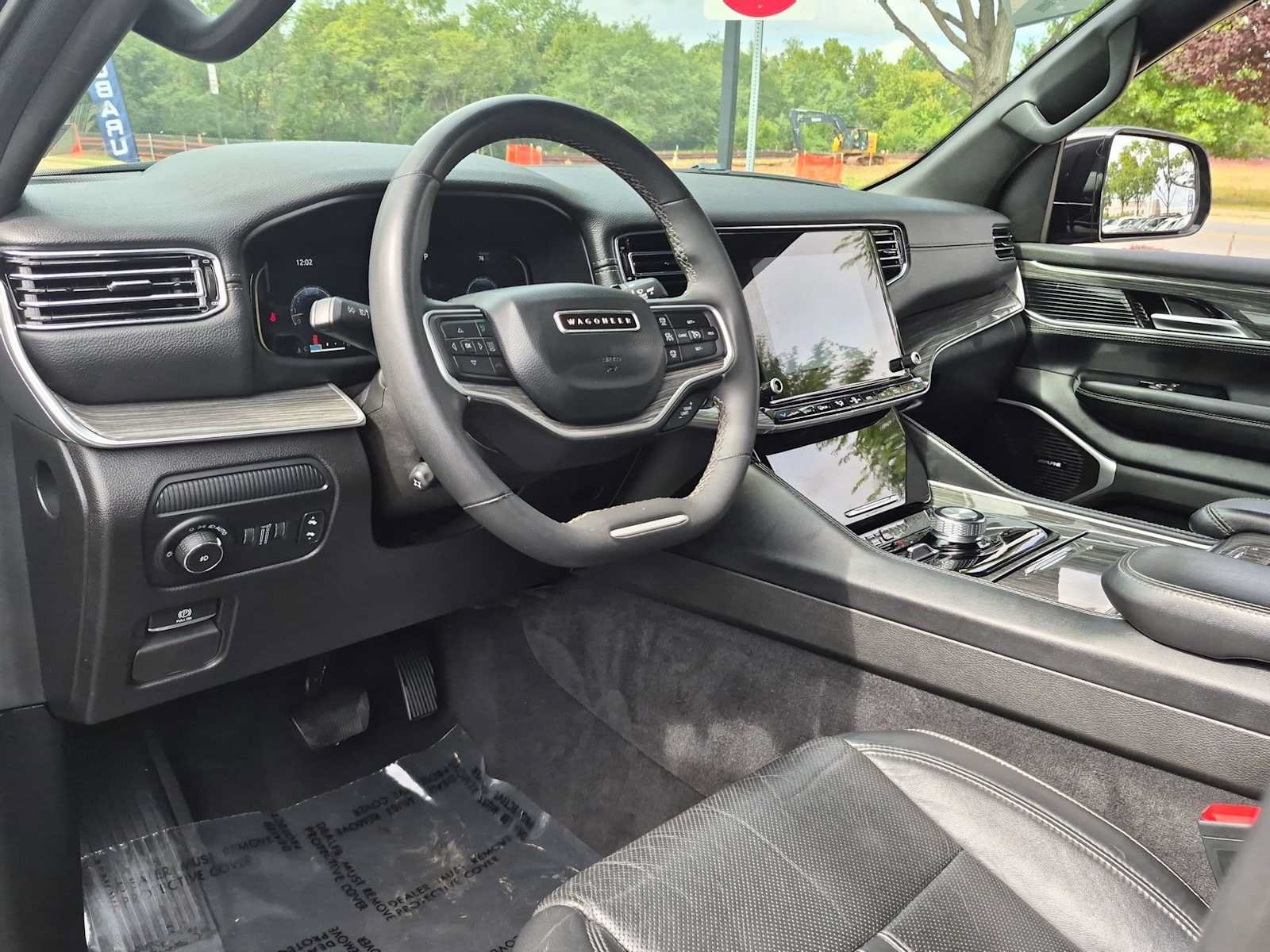 Used 2022 Jeep Wagoneer Series II AWD/4WD image 10