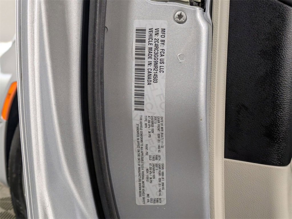 Certified 2022 Chrysler Pacifica Limited image 36