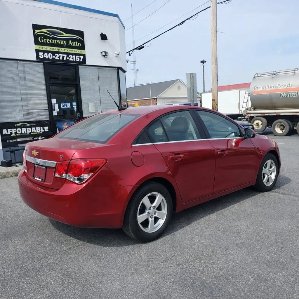 Used 2012 Chevrolet Cruze LT FWD image 5