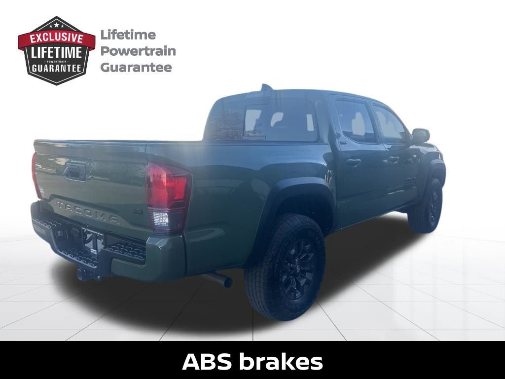 Used 2021 Toyota Tacoma SR5 w/ Trail Edition image 6