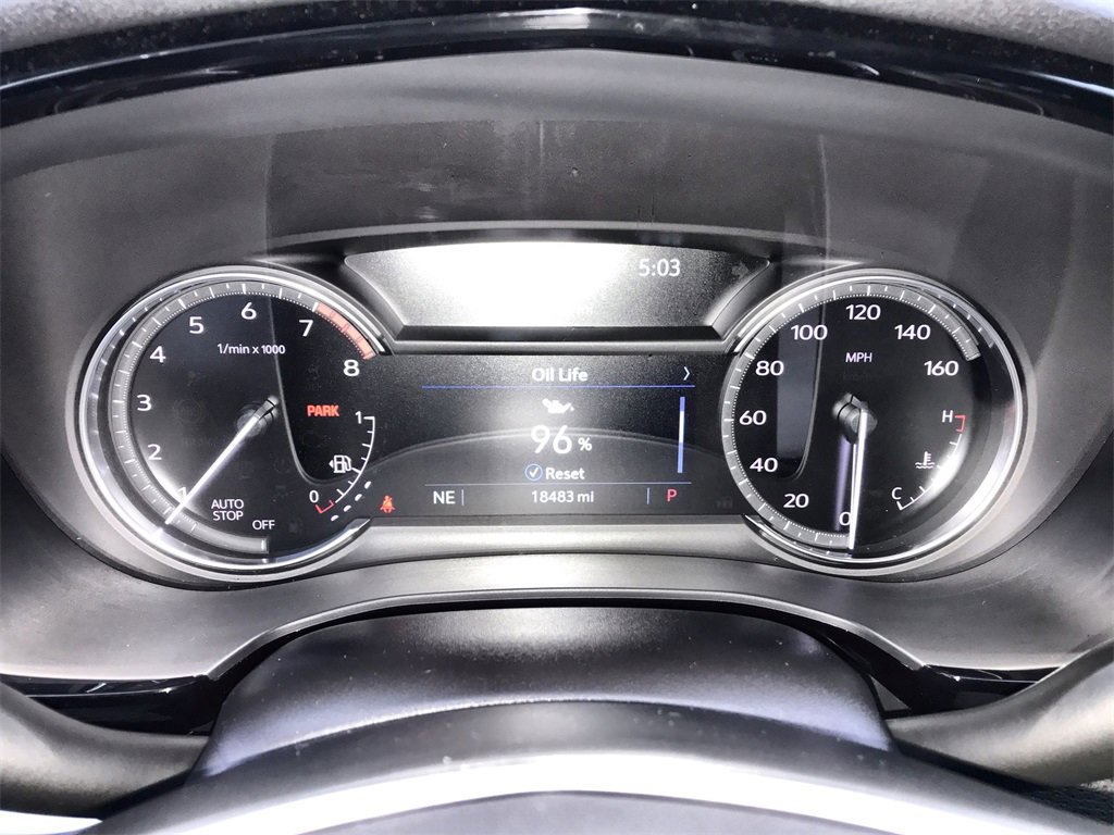 Used 2025 Cadillac XT5 Premium Luxury image 15