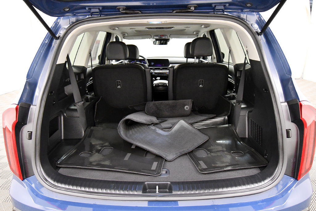 Certified 2024 Kia Telluride S w/ S Sunroof Package AWD/4WD image 7