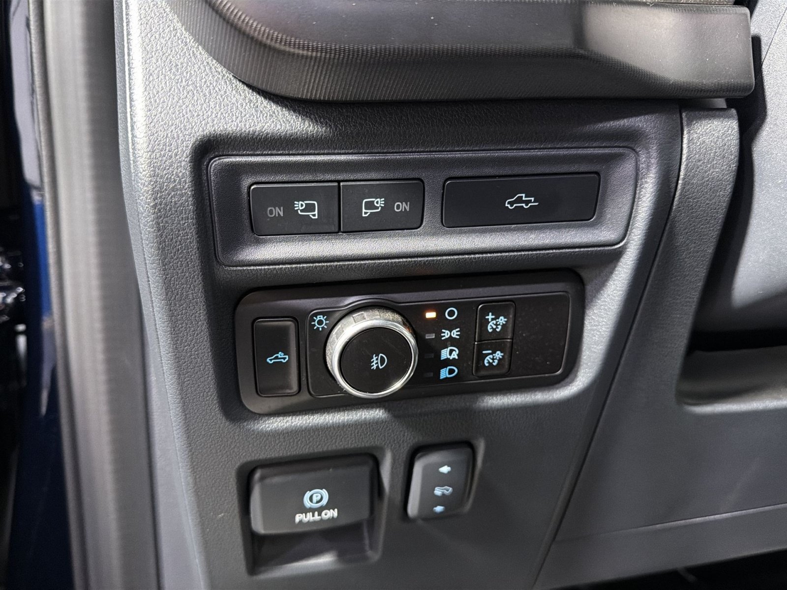 Used 2023 Ford F150 Platinum w/ Equipment Group 701A High AWD/4WD image 31