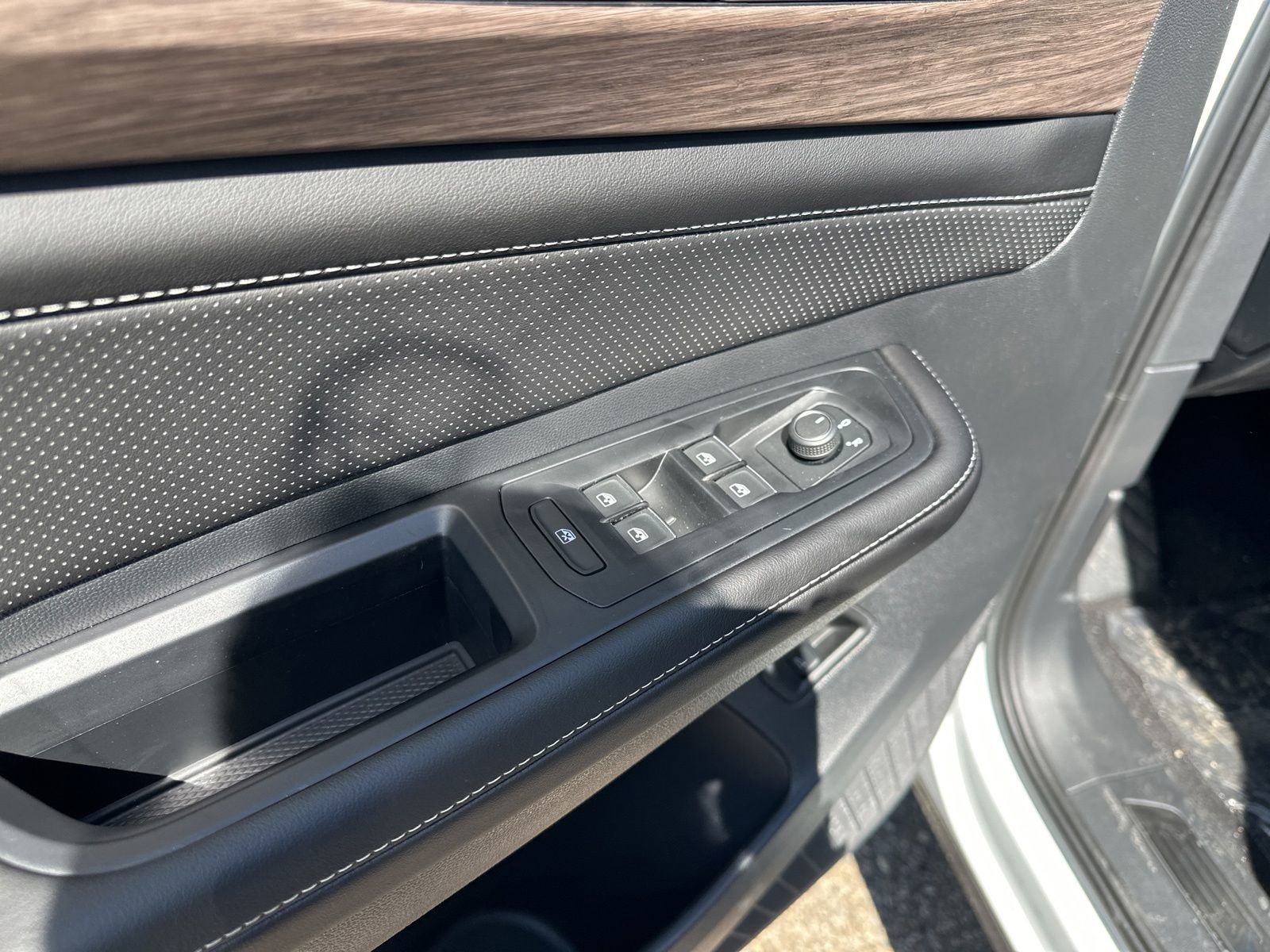 New 2026 Volkswagen Atlas SEL AWD/4WD image 17