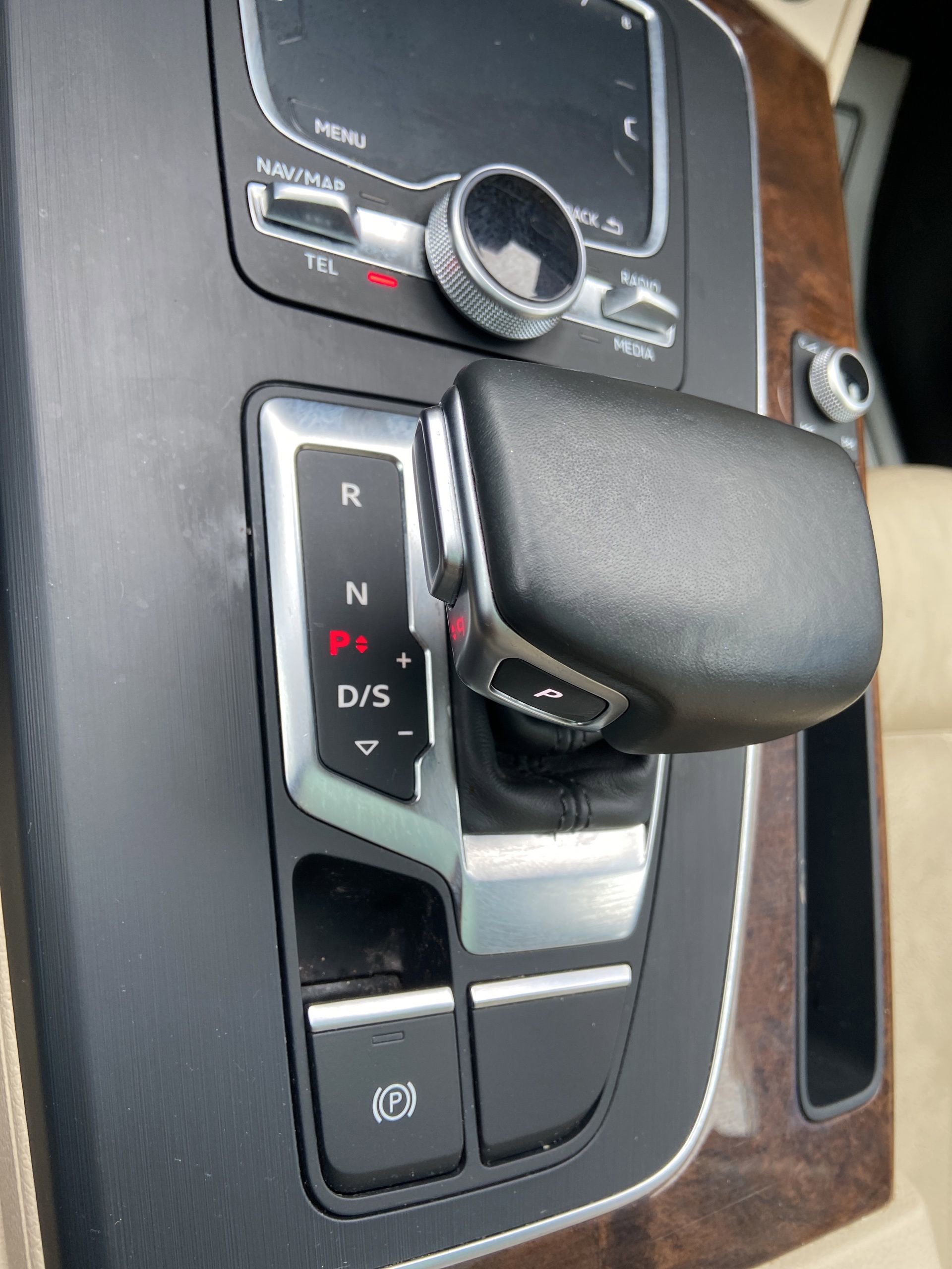 Used 2018 Audi Q5 2.0T Premium Plus w/ Premium Plus Package AWD/4WD image 28