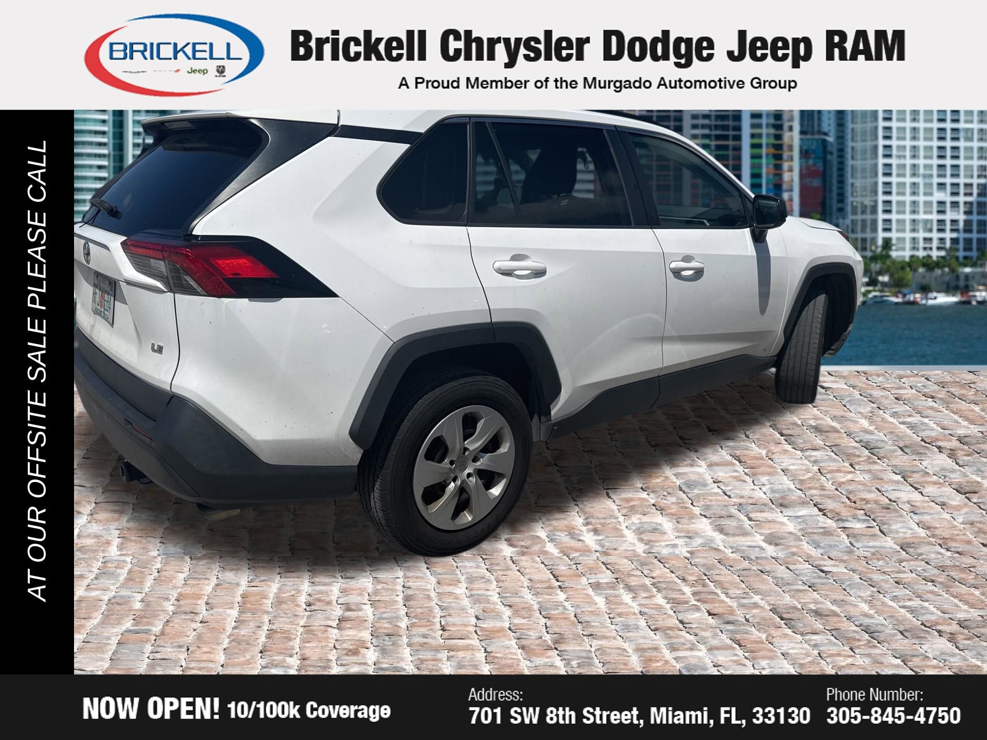 Used 2019 Toyota RAV4 LE image 4