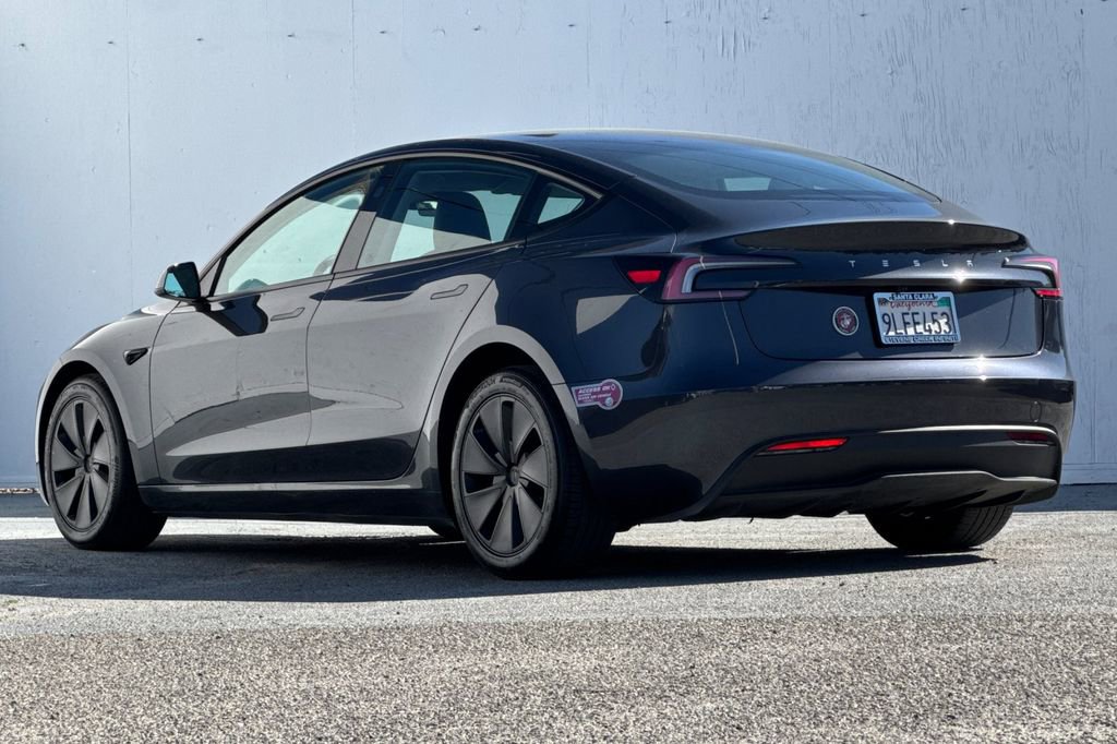 Used 2024 Tesla Model 3 Standard Range RWD image 5