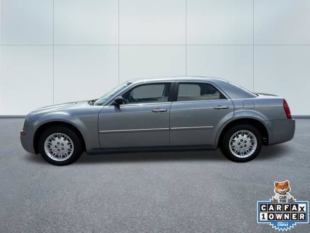 Used 2007 Chrysler 300 RWD image 7