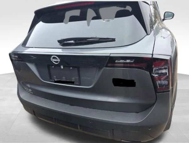 Used 2025 Nissan Kicks SV image 6