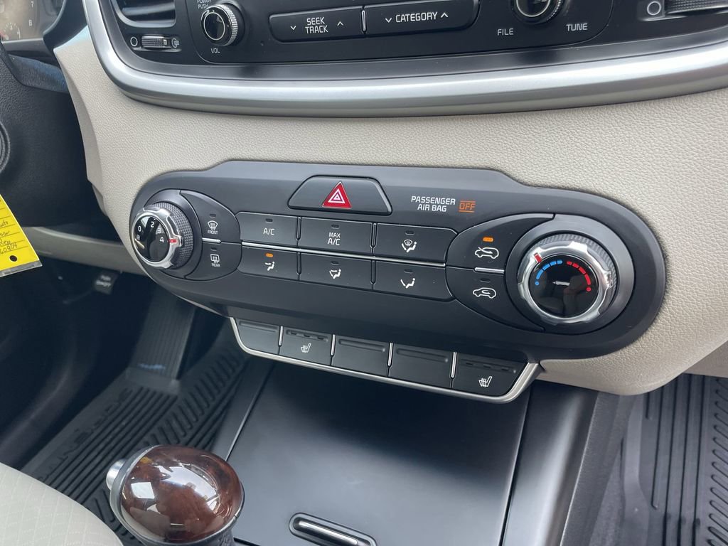 Used 2016 Kia Sorento FWD w/ LX Convenience Package image 26