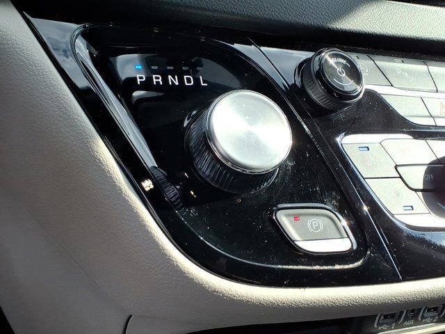 Used 2024 Chrysler Pacifica Touring-L FWD image 15