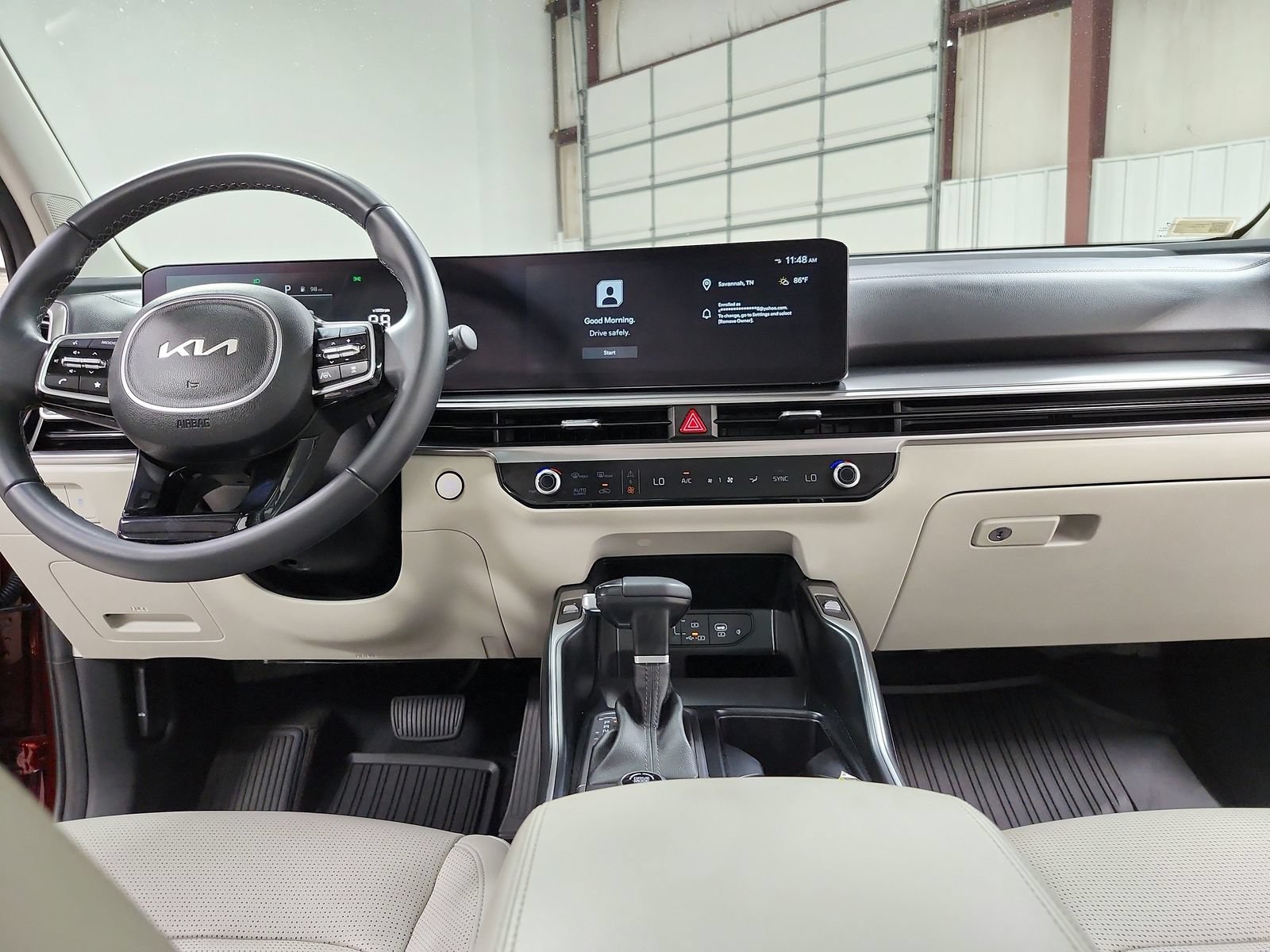 Used 2025 Kia Sorento S w/ Panoramic Sunroof Package FWD image 27