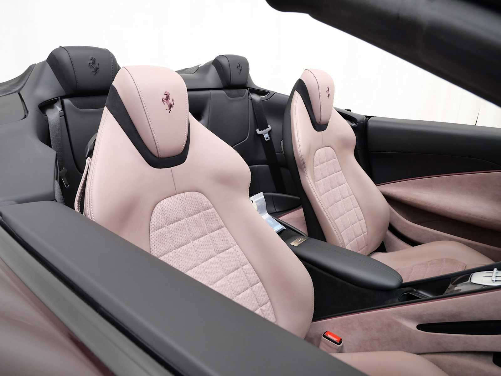 Certified 2025 Ferrari Roma Spider image 15