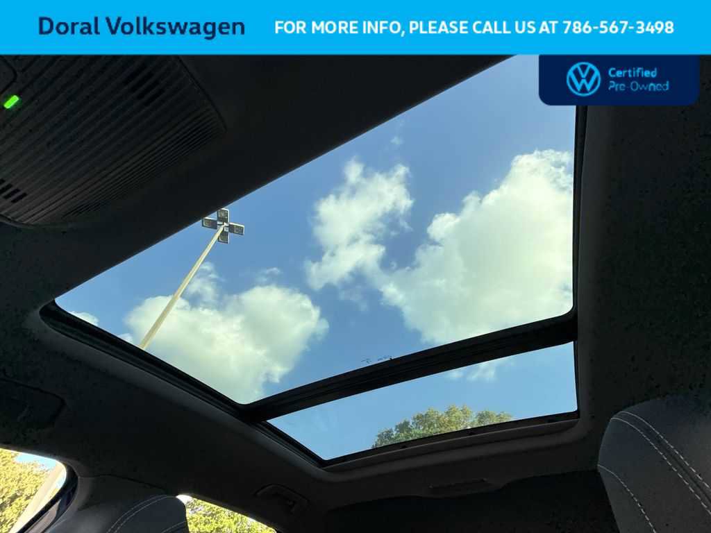 Used 2023 Audi Q4 e-tron Premium Plus w/ Premium Plus AWD/4WD image 17