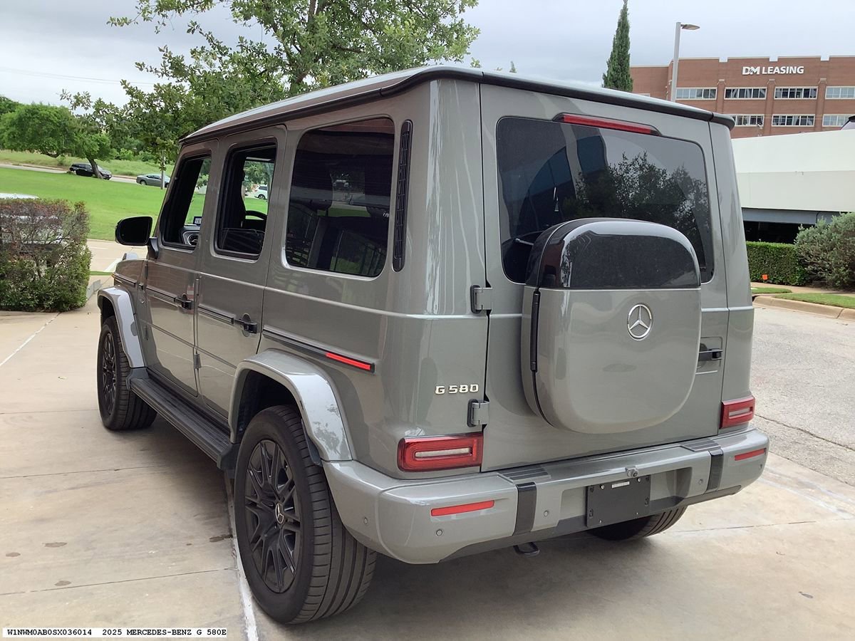 Used 2025 Mercedes-Benz G 580 w/ EQ Technology image 5