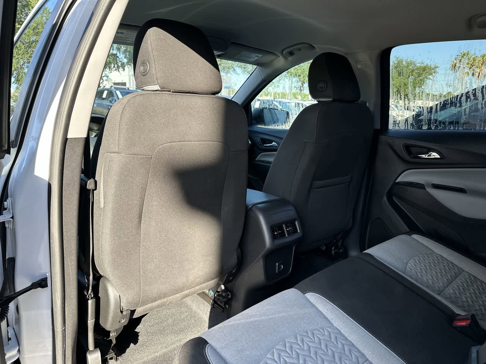 Used 2023 Chevrolet Equinox LS w/ LS Convenience Package FWD image 17