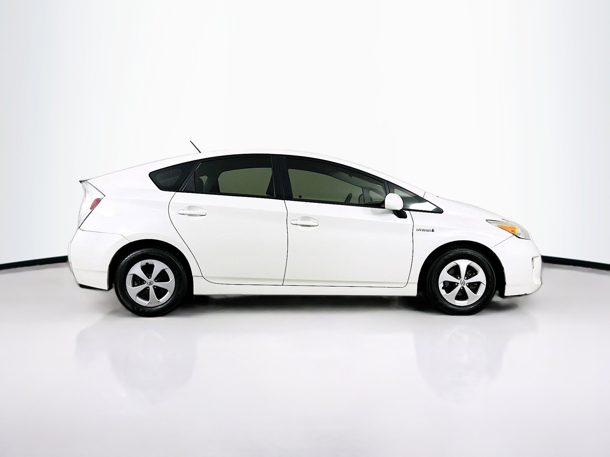 Used 2013 Toyota Prius Three image 10