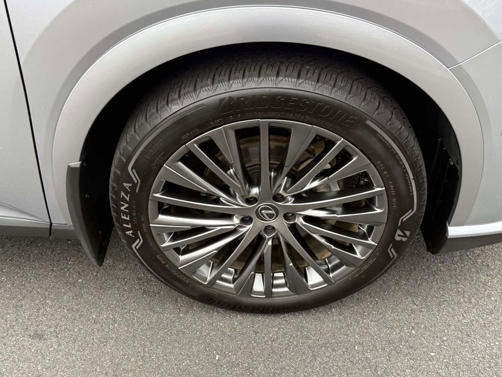 Used 2025 Lexus RX 450h Luxury w/ Convenience Package image 7