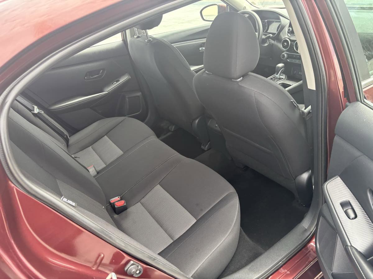 Used 2025 Nissan Sentra SV FWD image 13