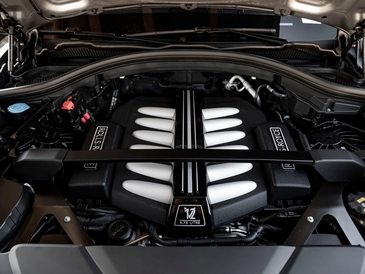 Certified 2019 Rolls-Royce Cullinan AWD/4WD image 40