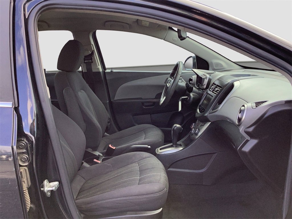 Used 2013 Chevrolet Sonic LT image 16