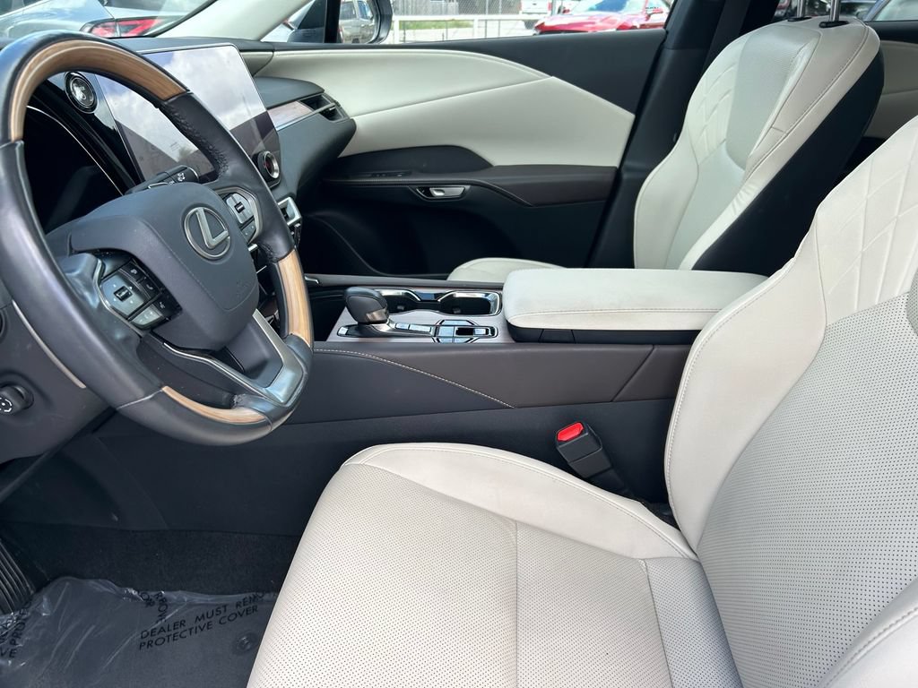 Used 2024 Lexus RX 350h AWD/4WD image 11