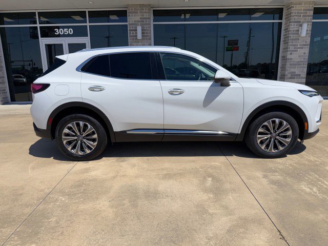 Used 2024 Buick Envision Preferred AWD/4WD image 3