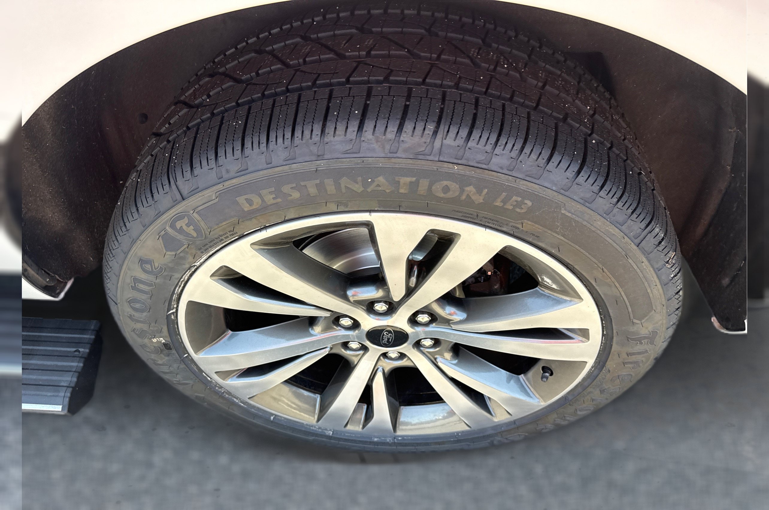 Used 2020 Ford Expedition Max Platinum AWD/4WD image 25