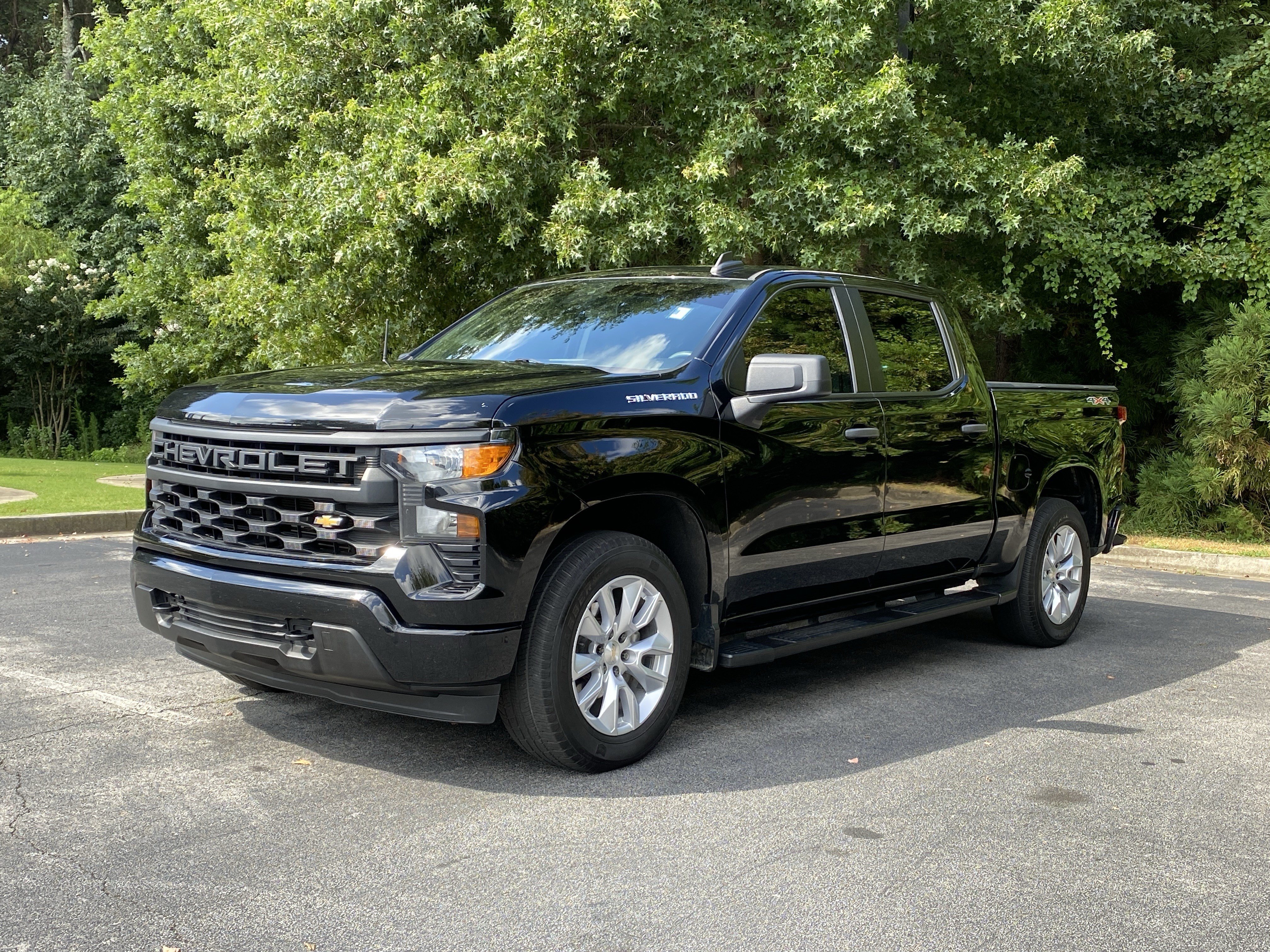 Used 2022 Chevrolet Silverado 1500 Custom AWD/4WD image 5