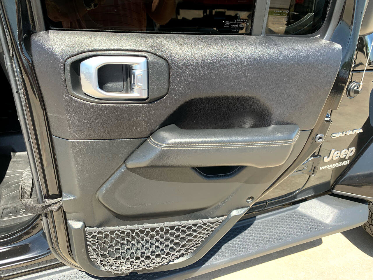 Used 2019 Jeep Wrangler Unlimited Sahara image 15