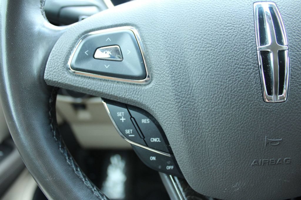 Used 2018 Lincoln MKX Select w/ Select Plus Package FWD image 26