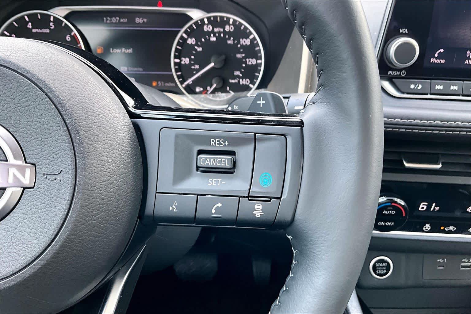 Certified 2023 Nissan Rogue SV w/ SV Premium B Package FWD image 23