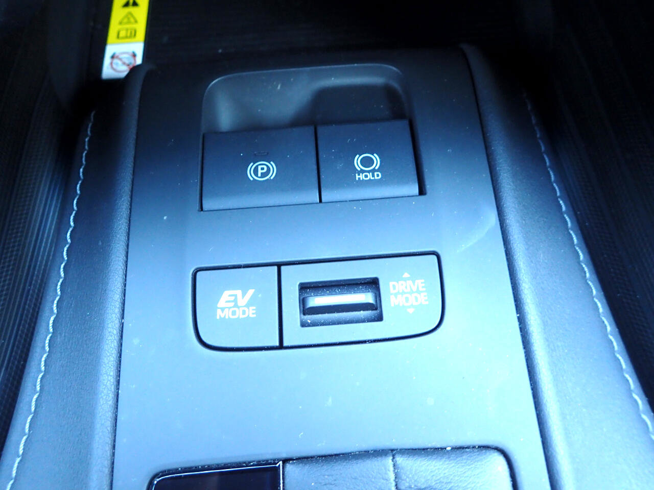 Used 2021 Toyota Venza XLE image 21