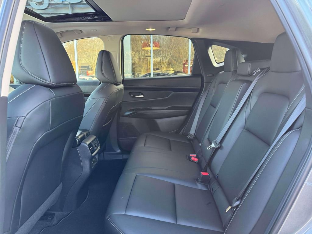 Certified 2025 Nissan Murano SL AWD/4WD image 12