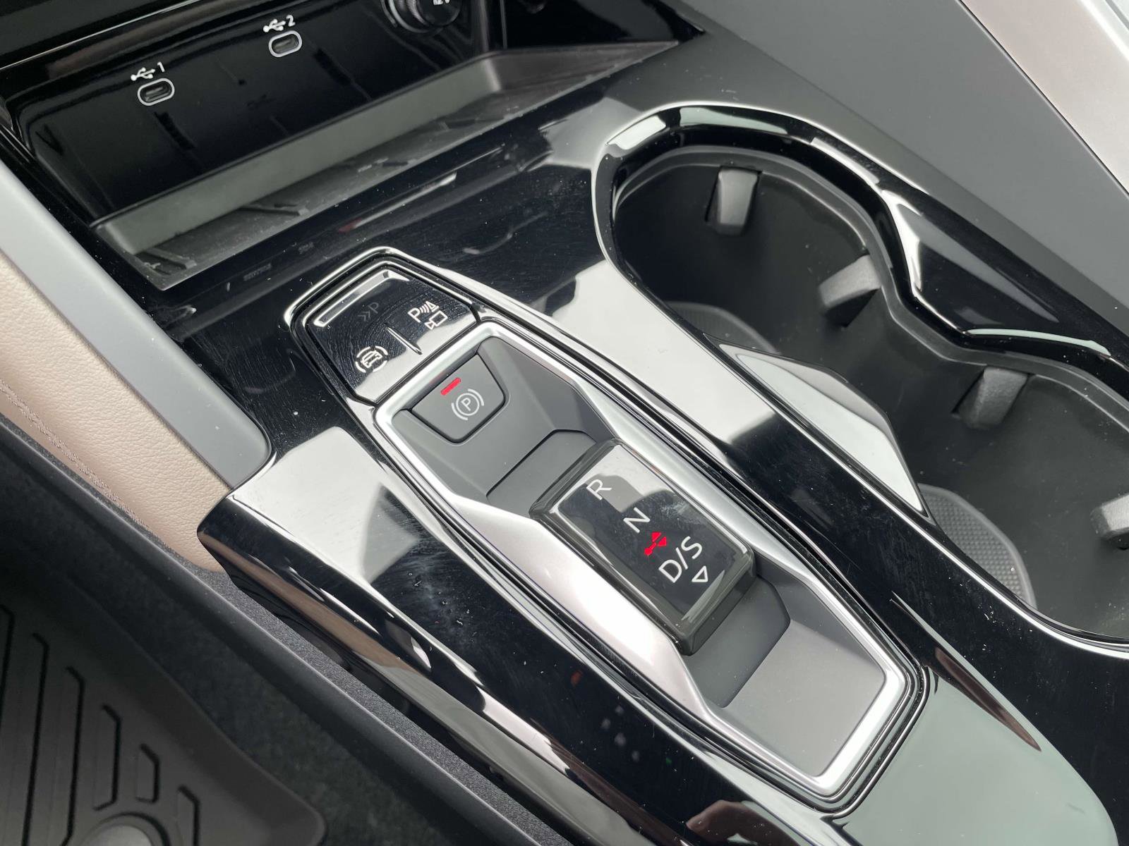 New 2025 Audi Q5 Premium Plus image 32