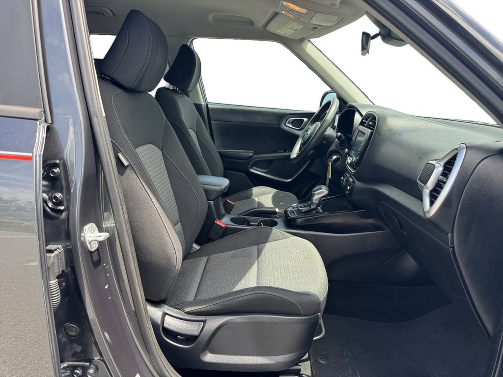 Used 2021 Kia Soul S FWD image 15