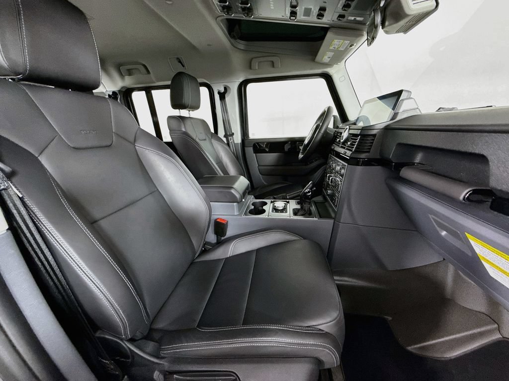 Used 2024 INEOS Grenadier Station Wagon AWD/4WD image 22