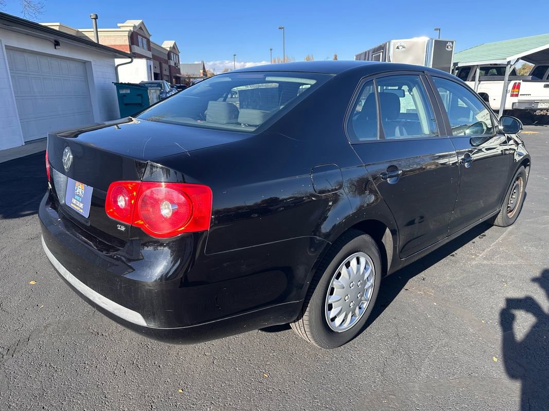 Used 2006 Volkswagen Jetta Value Edition image 3