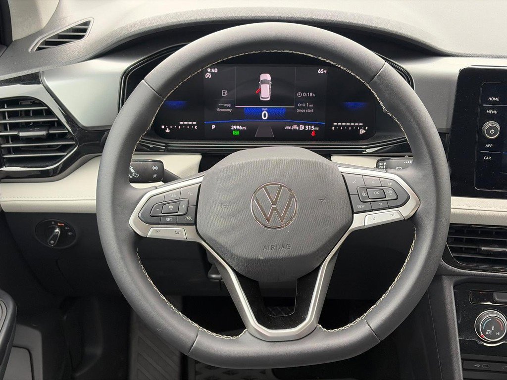 Used 2025 Volkswagen Taos S image 13