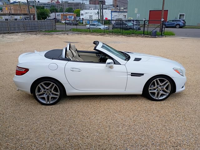 Used 2015 Mercedes-Benz SLK 250 image 12