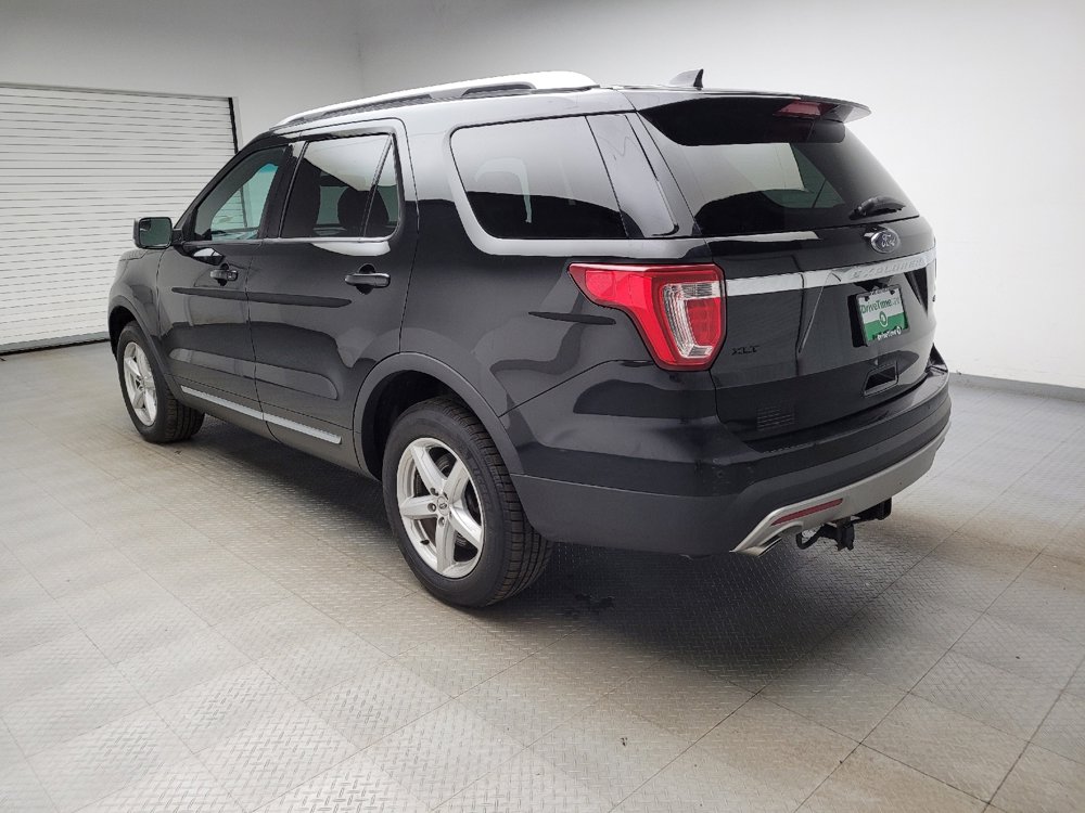 Used 2016 Ford Explorer XLT AWD/4WD image 5