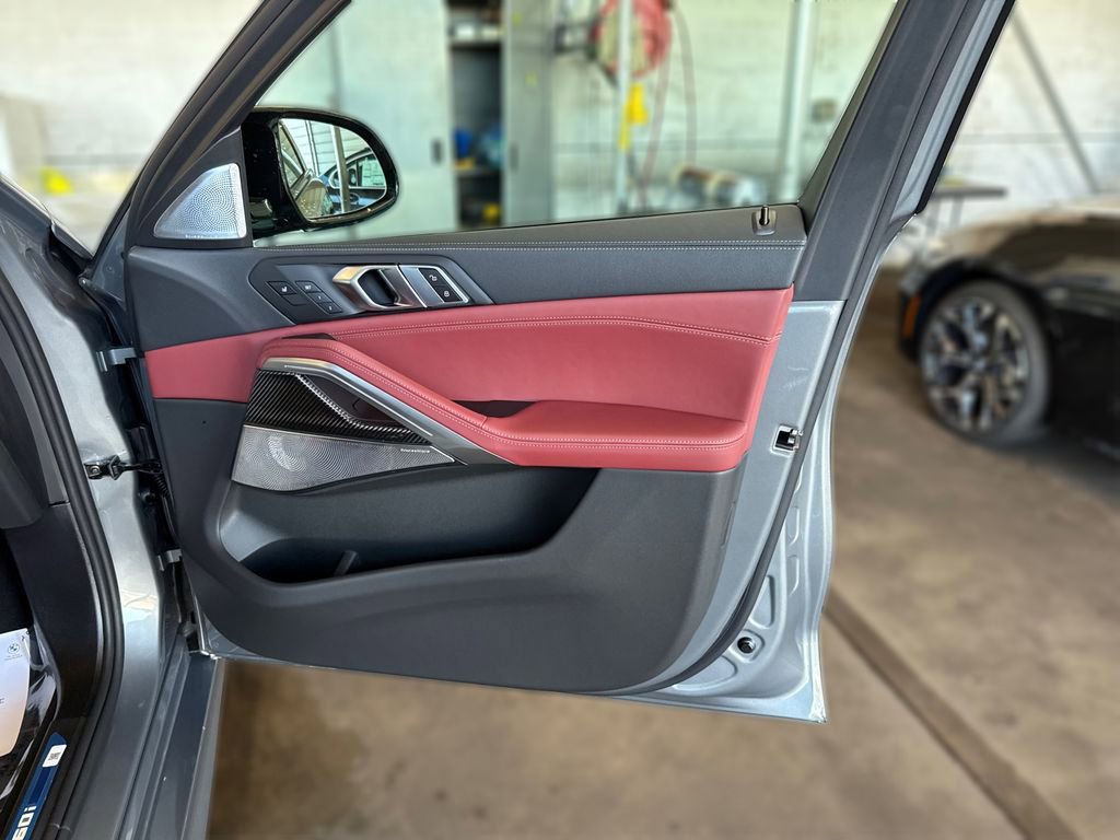 New 2026 BMW X6 M60i w/ Executive Package image 27