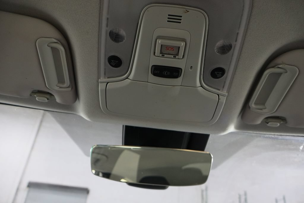 Used 2020 Toyota Prius Prime XLE FWD image 17