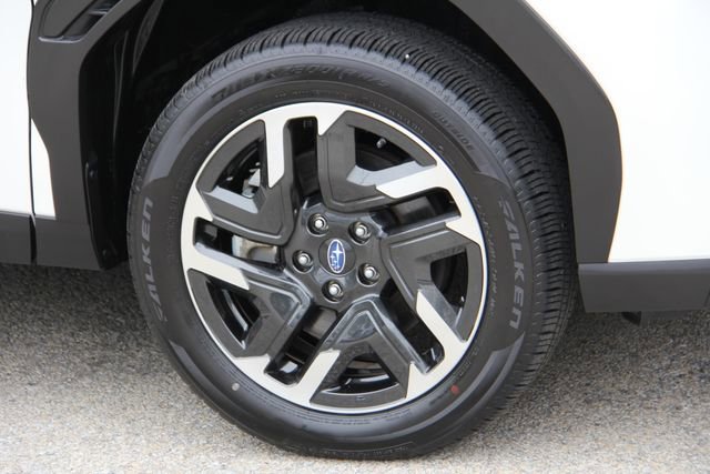 Used 2025 Subaru Forester Premium AWD/4WD image 14