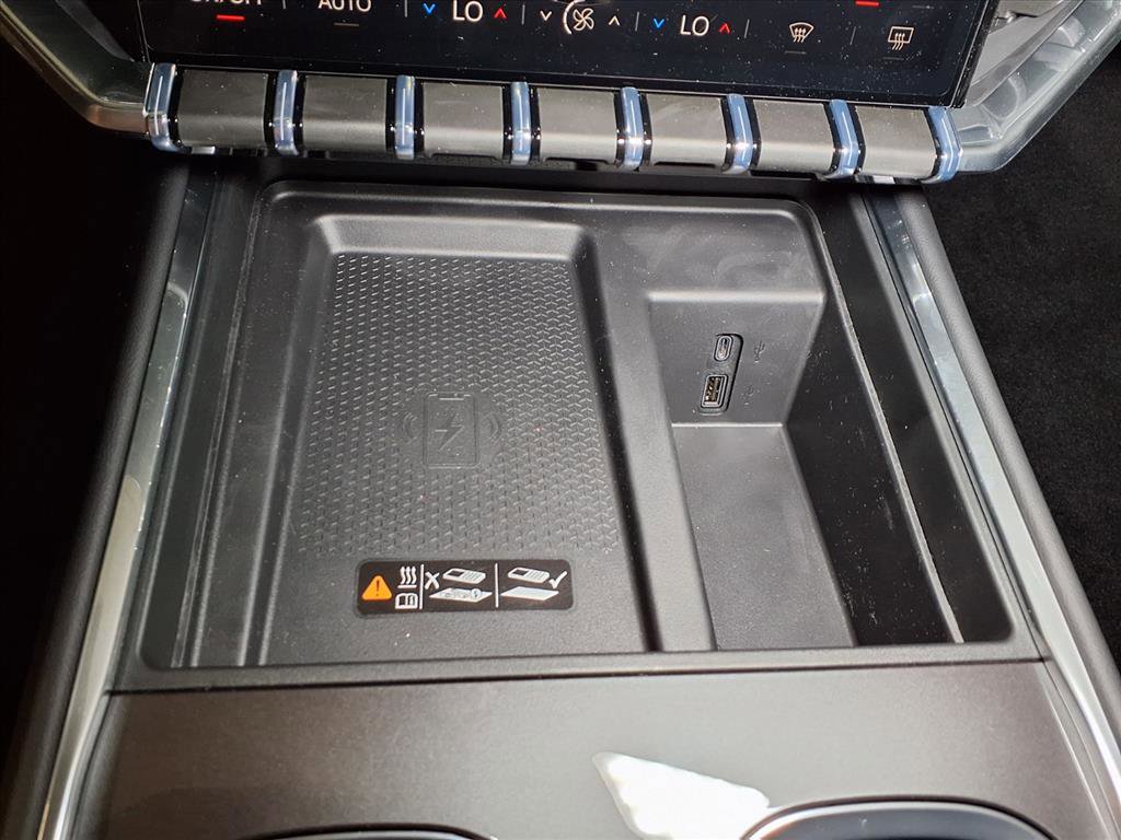 New 2026 GMC Acadia Elevation image 19