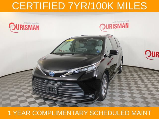 Used 2025 Toyota Sienna XLE