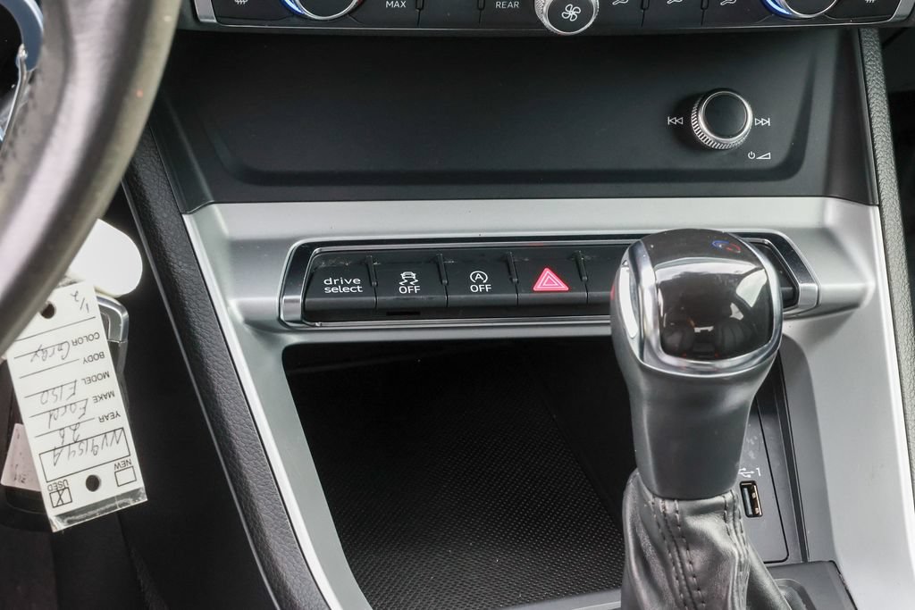 Used 2019 Audi Q3 2.0T Premium AWD/4WD image 12