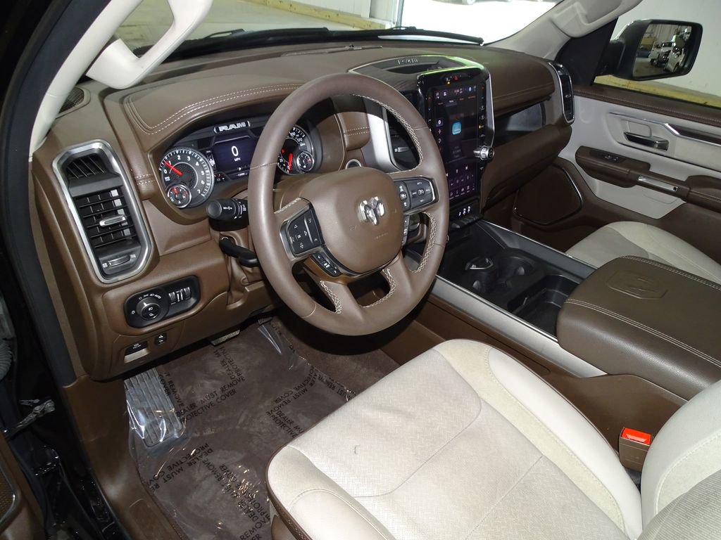 Used 2025 RAM 1500 Laramie image 16