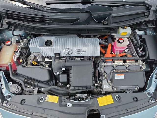 Used 2014 Toyota Prius Four w/ Solar Roof Package FWD image 32