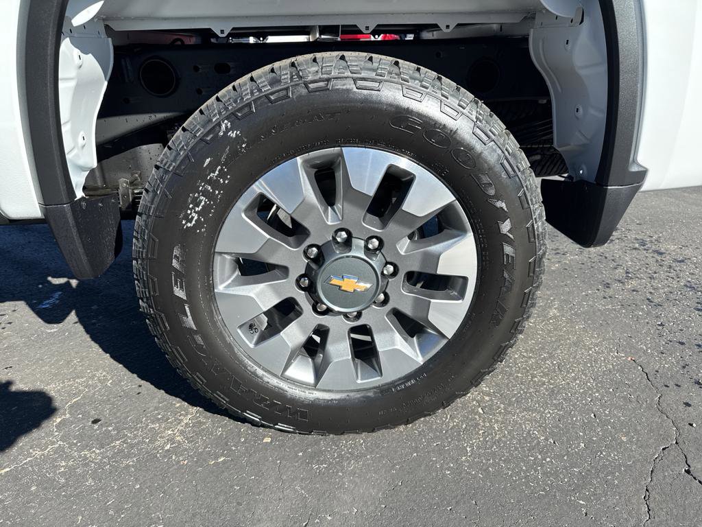 New 2026 Chevrolet Silverado 2500 Custom w/ Z71 Off-Road Package image 10
